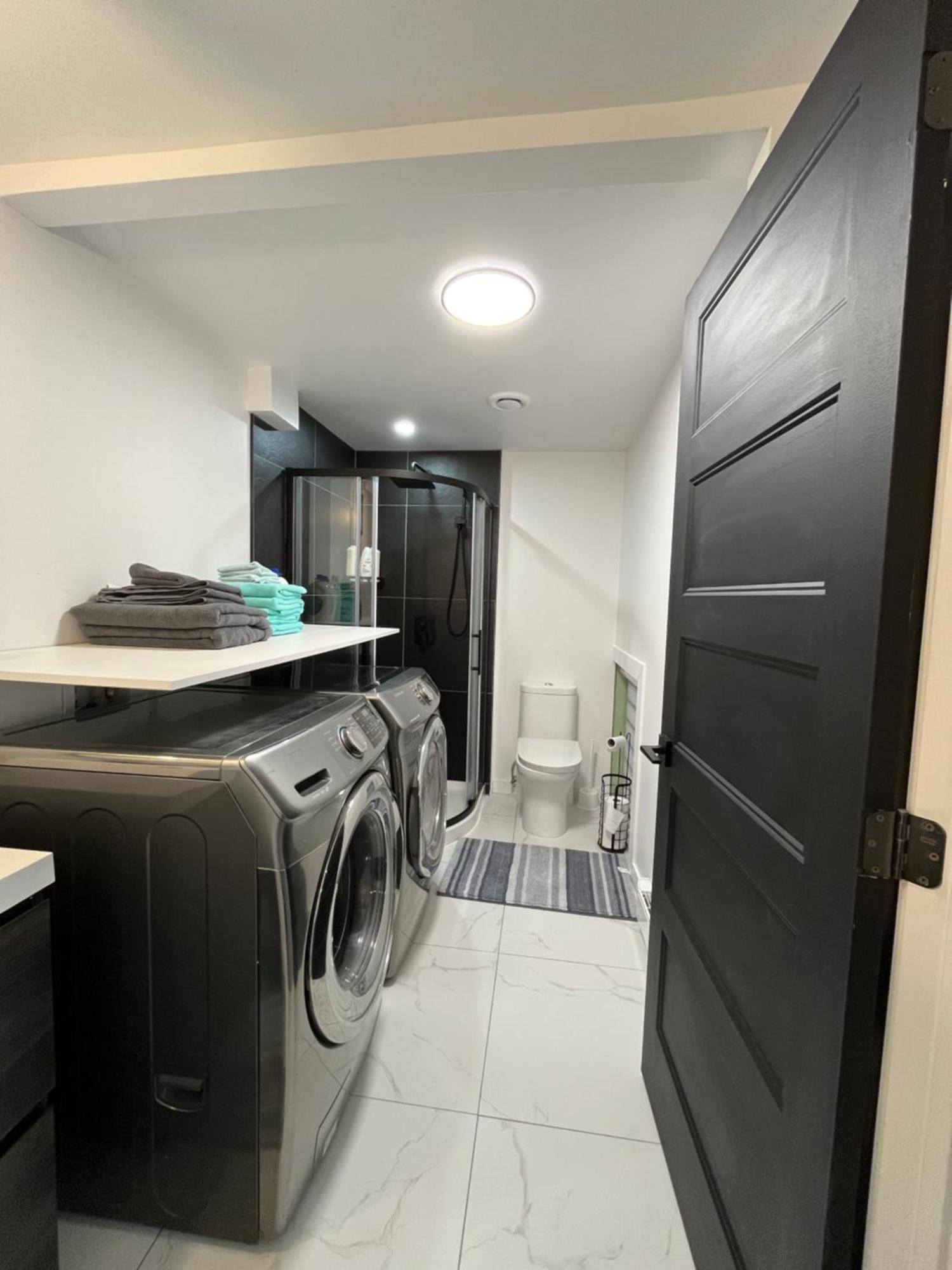 Luxuria, Unique En Ville Drummondville Exteriör bild
